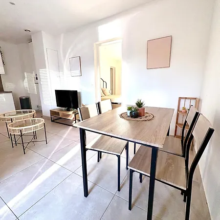 Avenue De La Gare - Appartement *